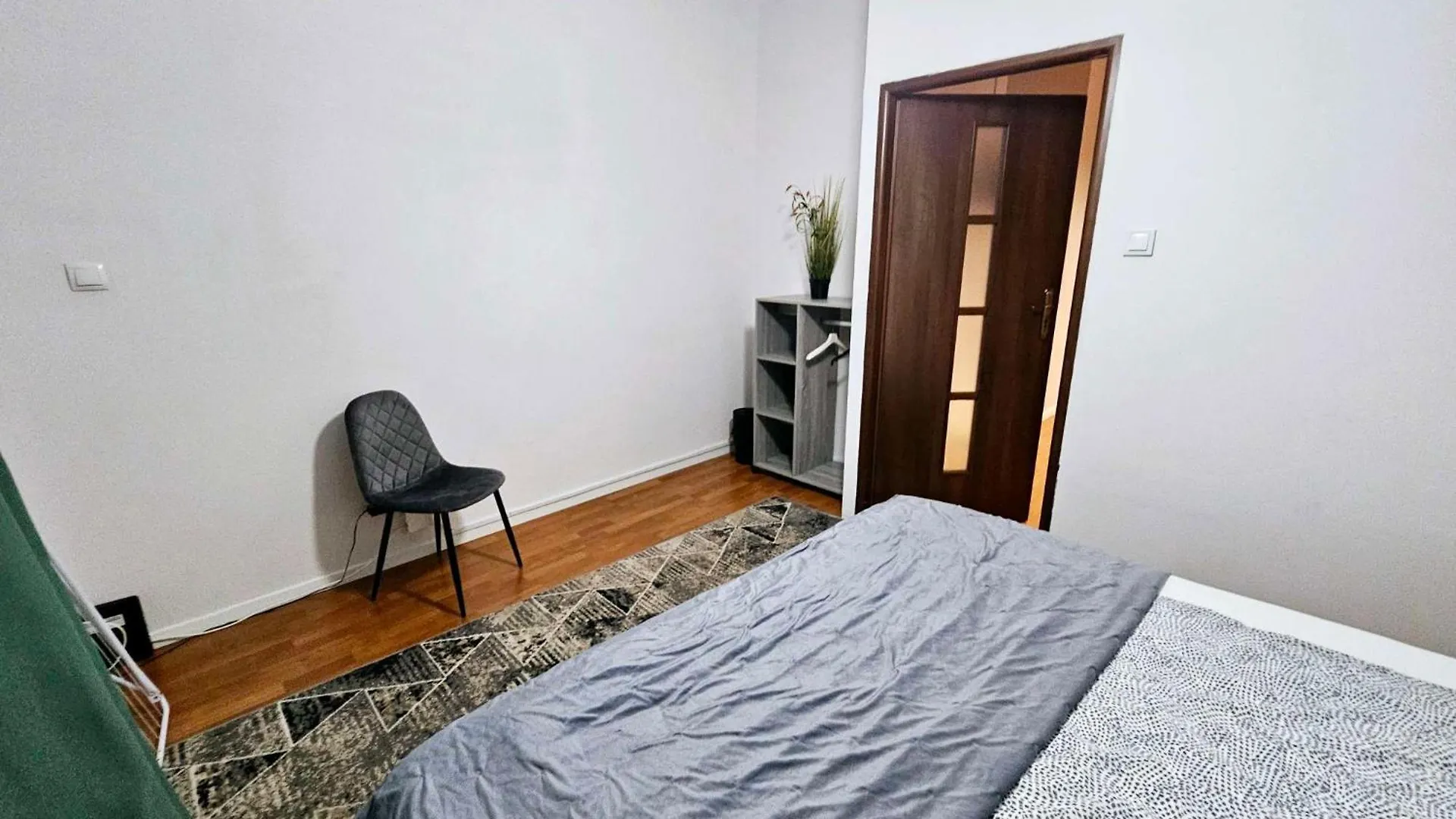 First -- Green Zoliborz Apartment 3 Warsaw Poland